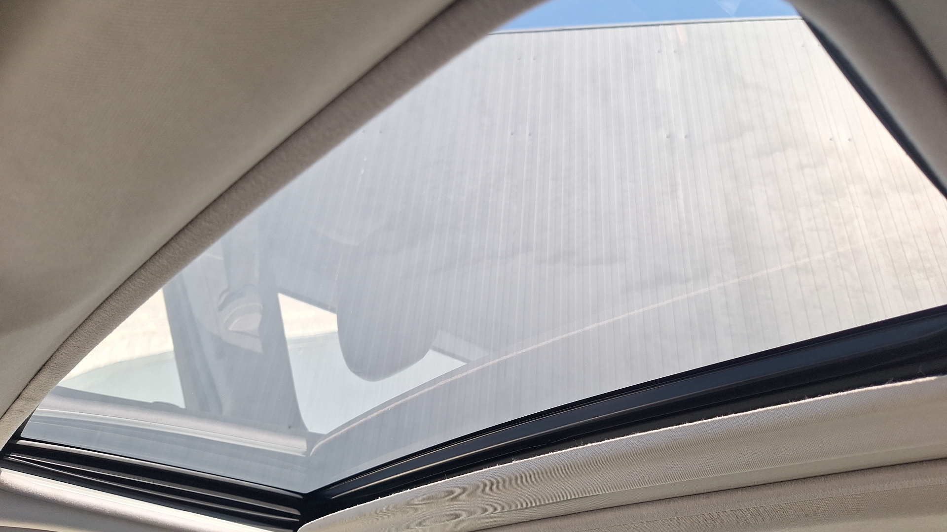Toyota Camry — foto 13 de 16