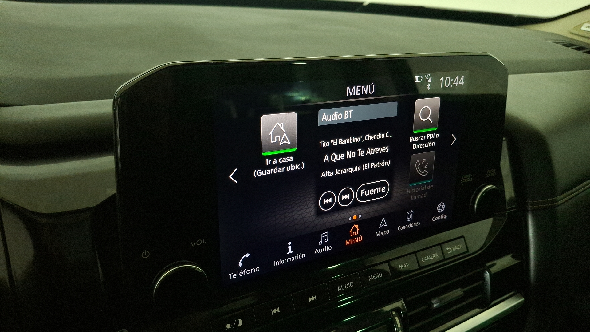 Nissan Pathfinder — foto 10 de 17