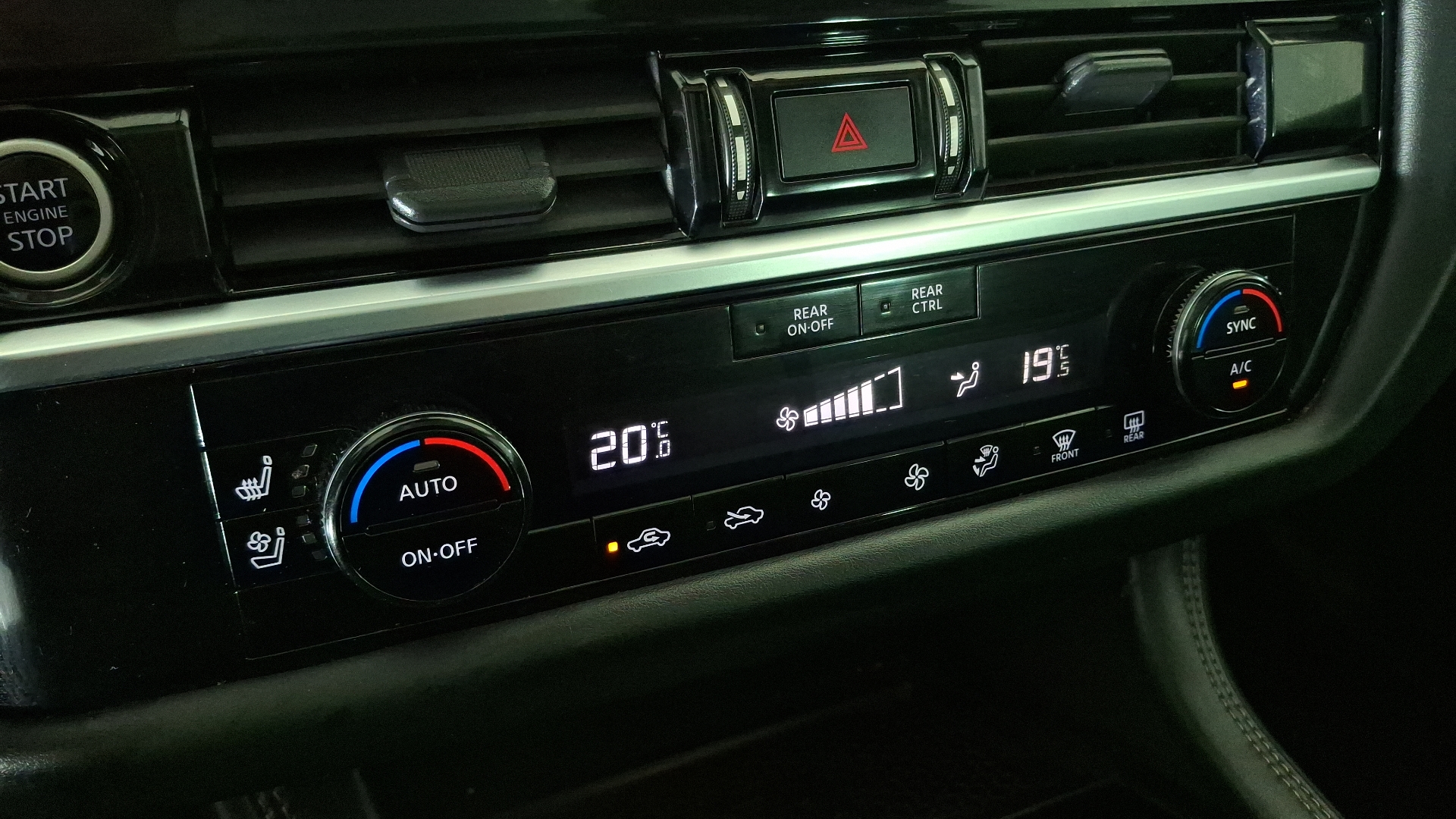 Nissan Pathfinder — foto 16 de 17