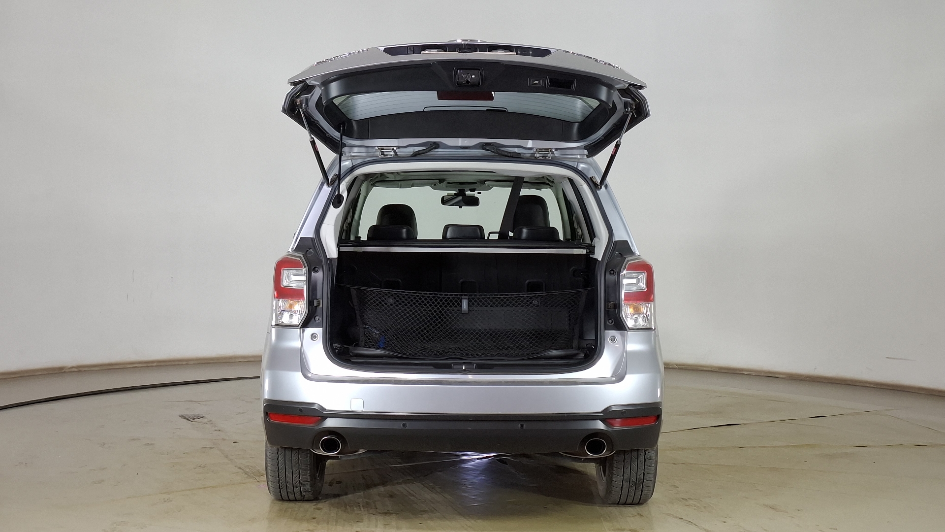 Subaru Forester — foto 6 de 16