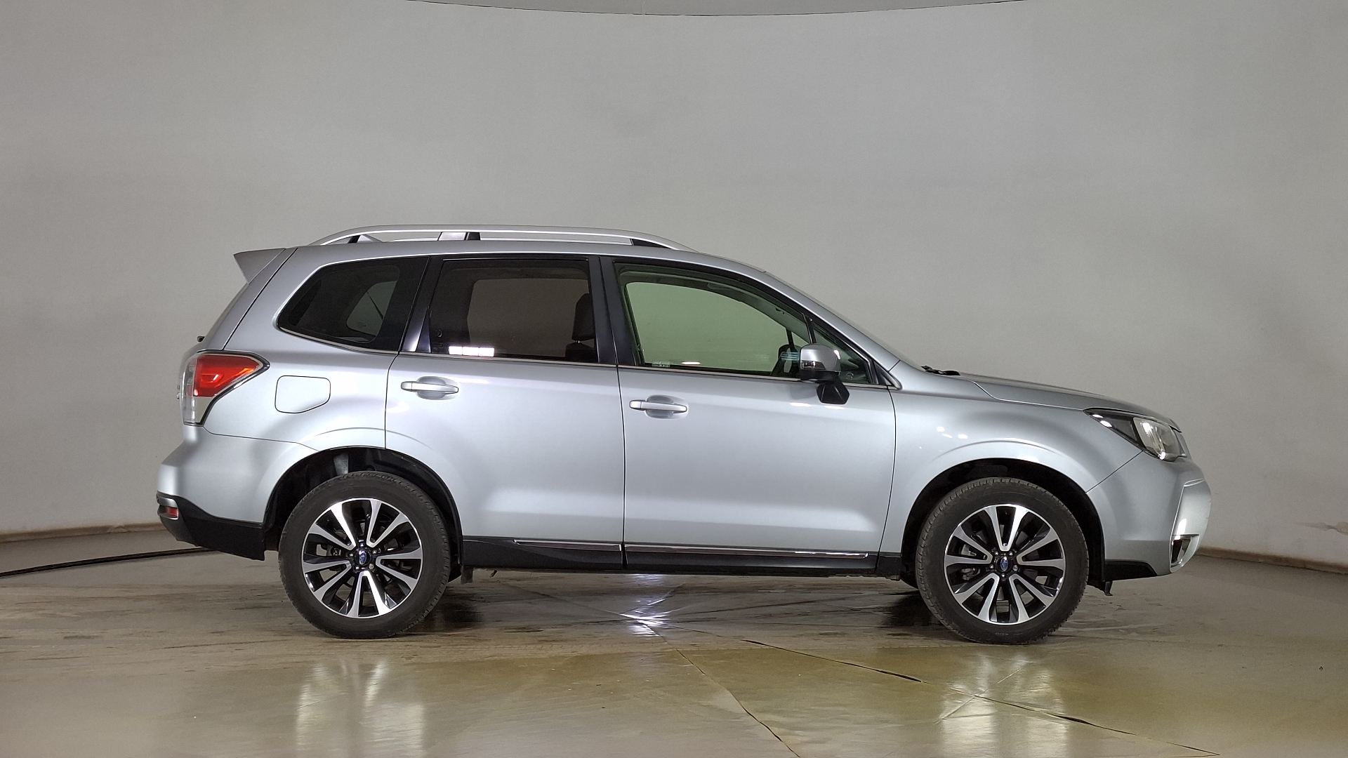 Subaru Forester — foto 4 de 16