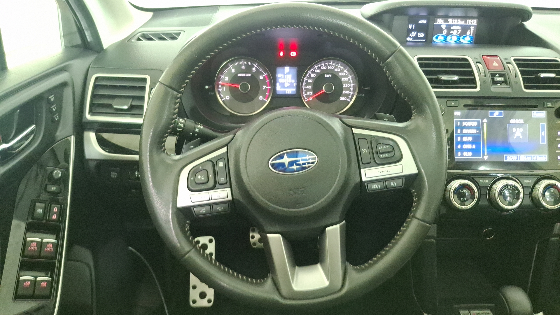 Subaru Forester — foto 8 de 16