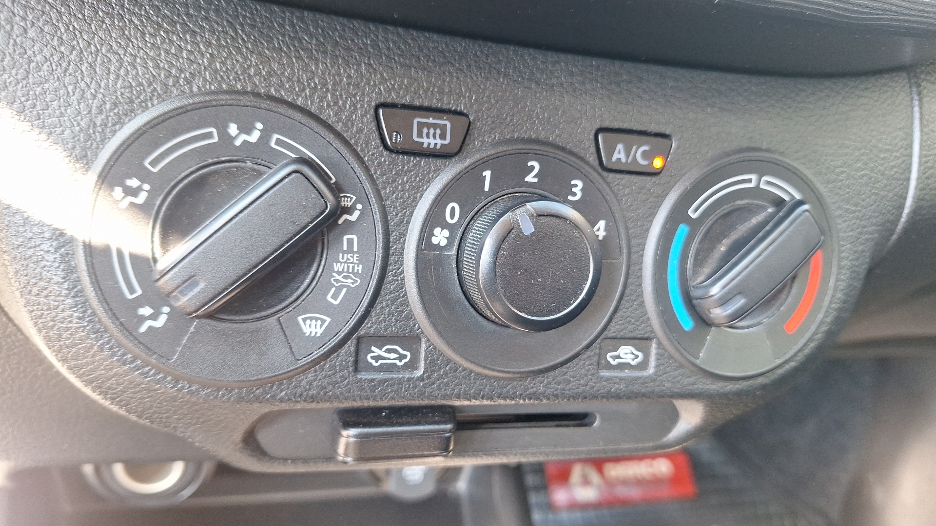 Suzuki Ertiga — foto 16 de 16