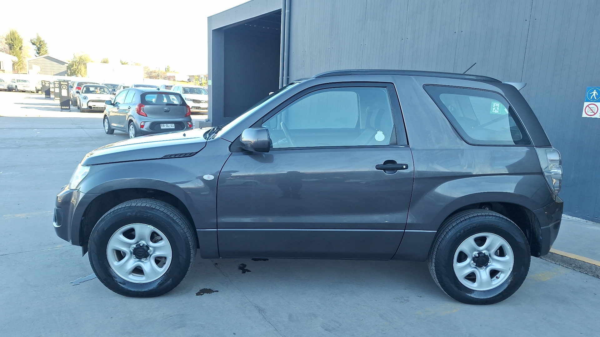 Suzuki Grand Vitara — foto 2 de 15