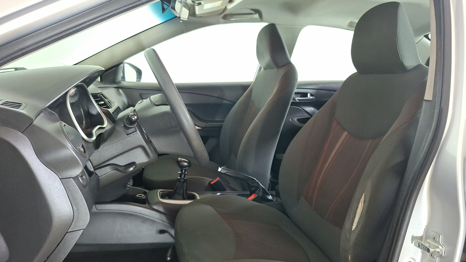 Chevrolet Sail — foto 14 de 17