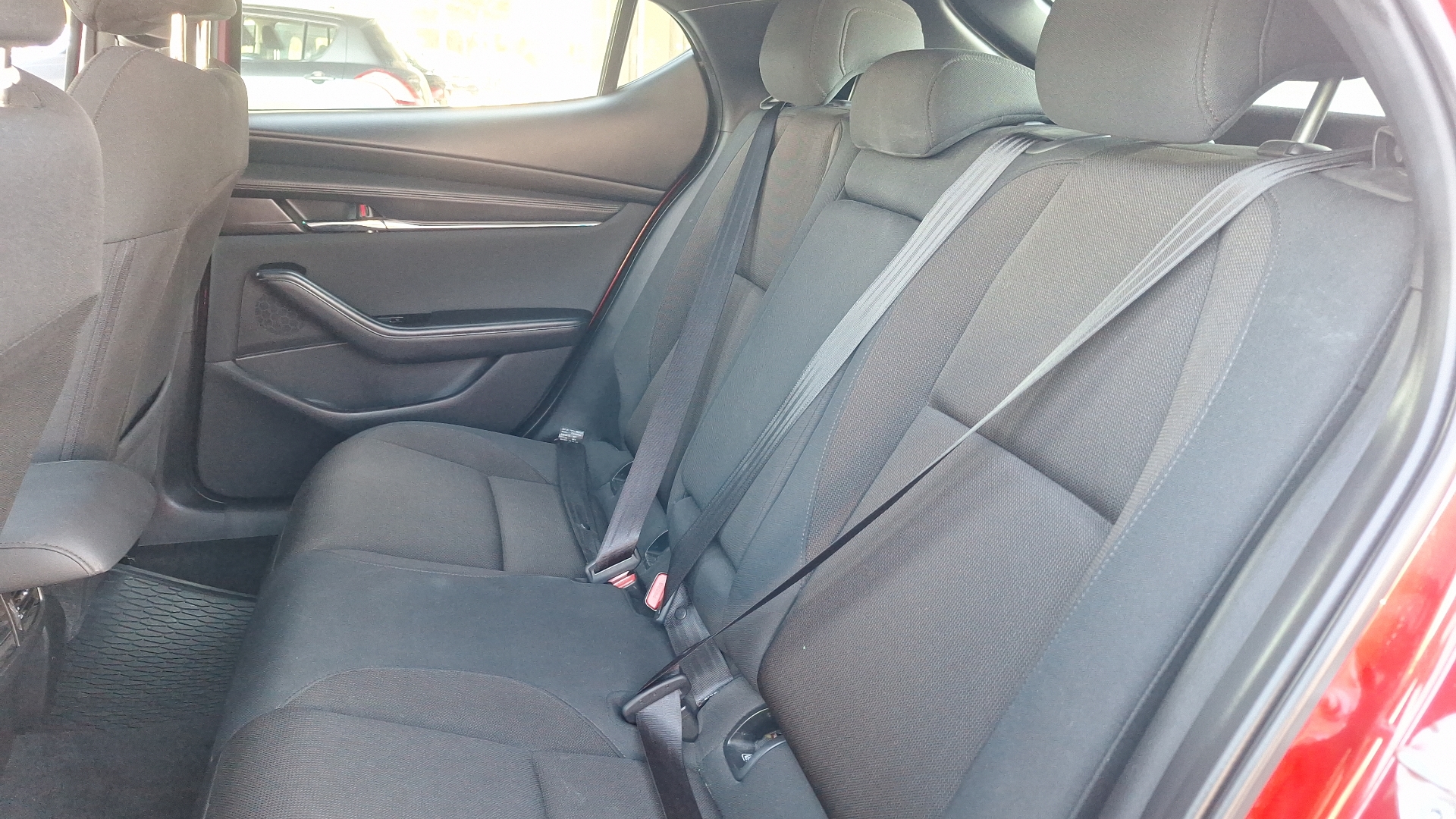 Mazda 3 — foto 14 de 16