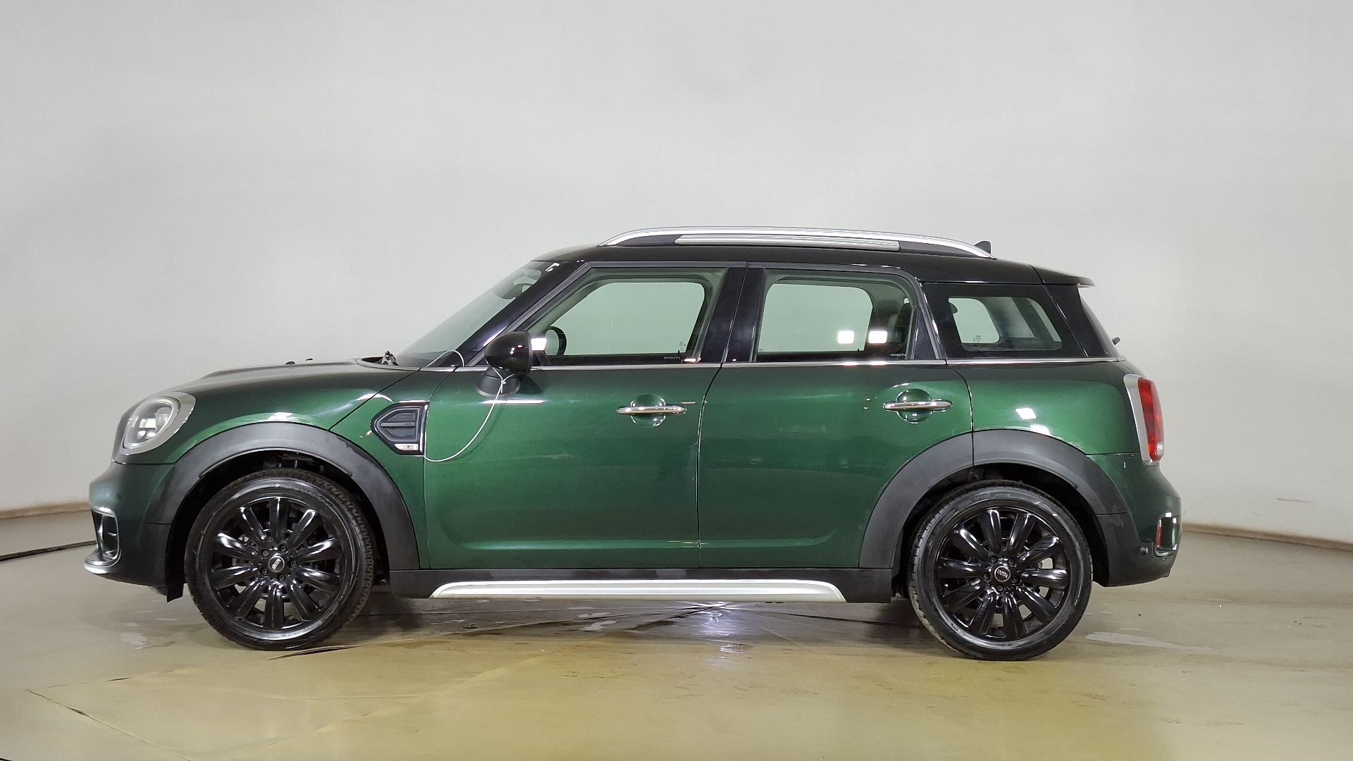 MINI Countryman — foto 7 de 16