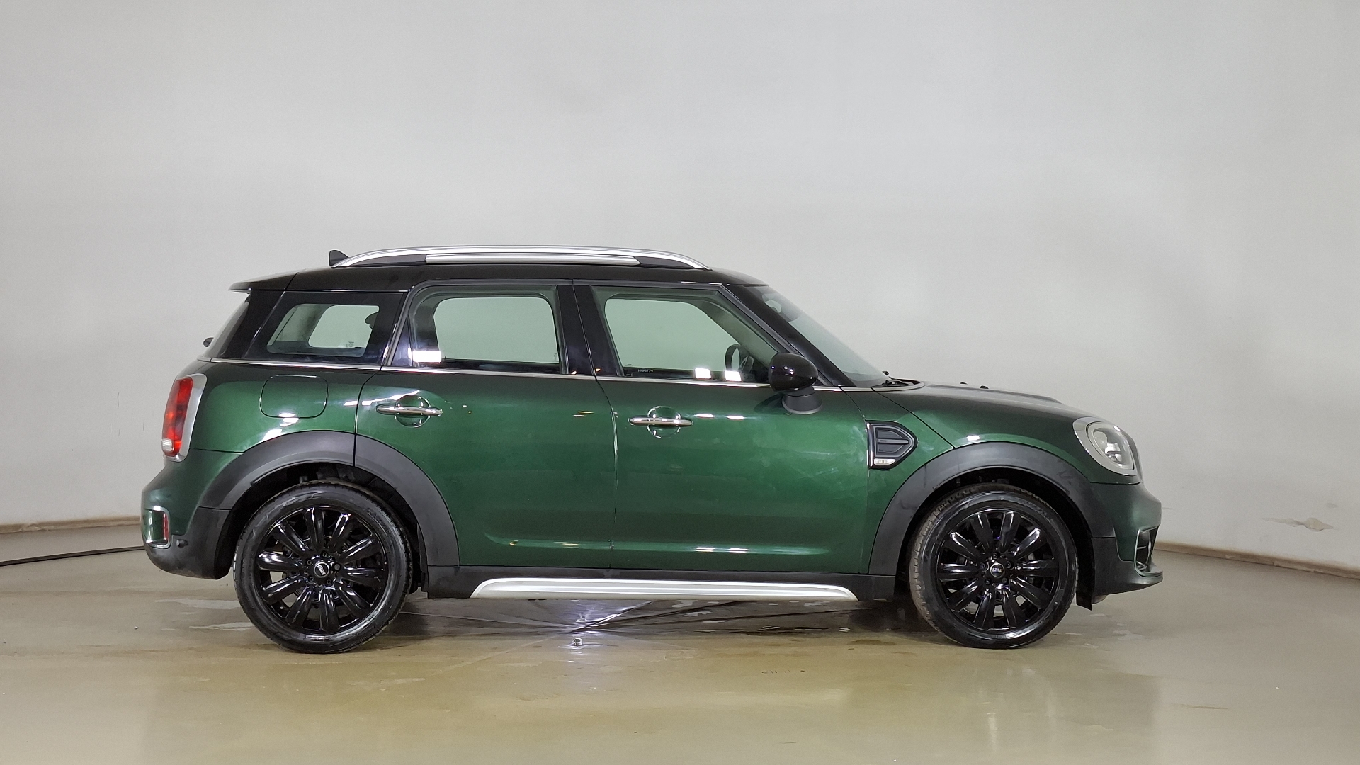 MINI Countryman — foto 4 de 16