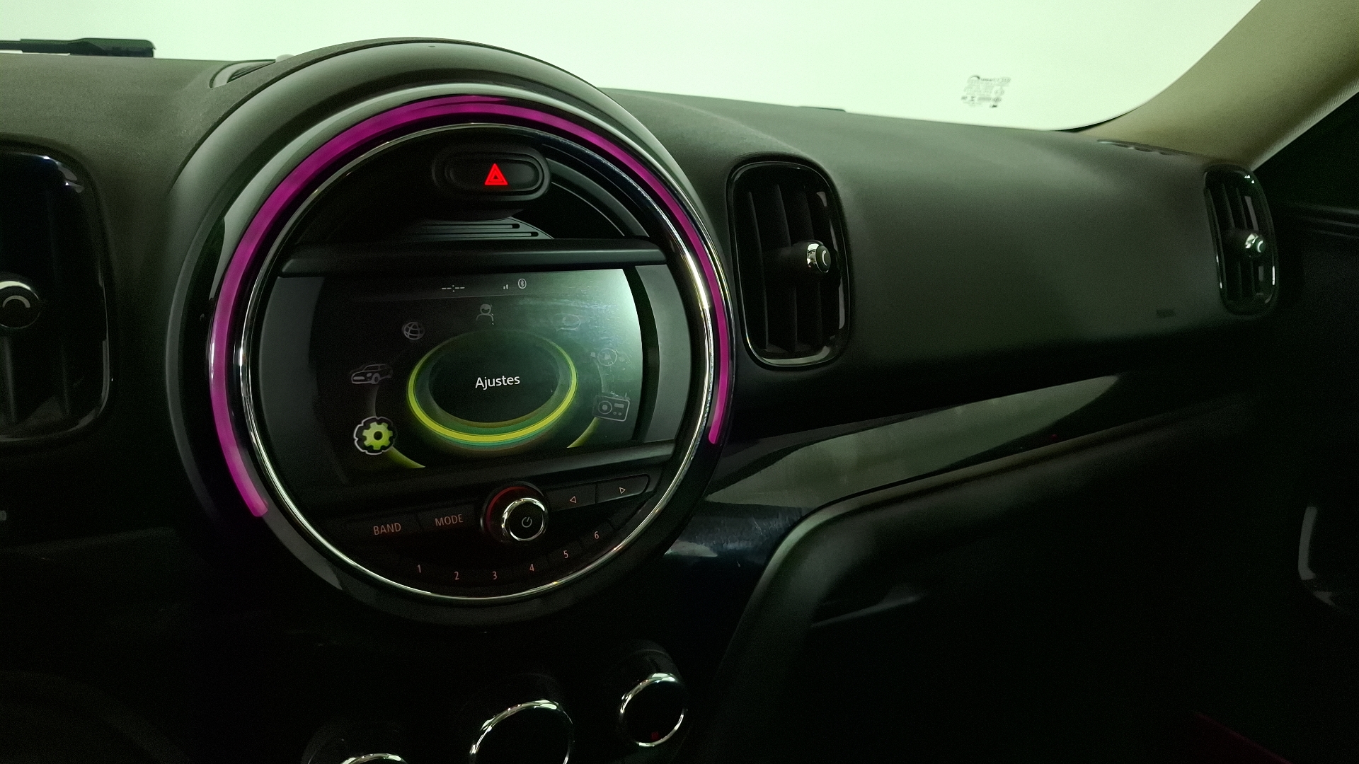 MINI Countryman — foto 10 de 16