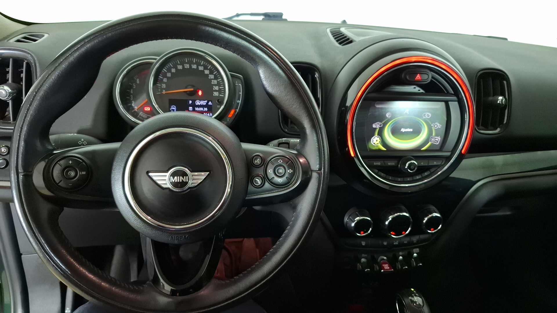 MINI Countryman — foto 8 de 16