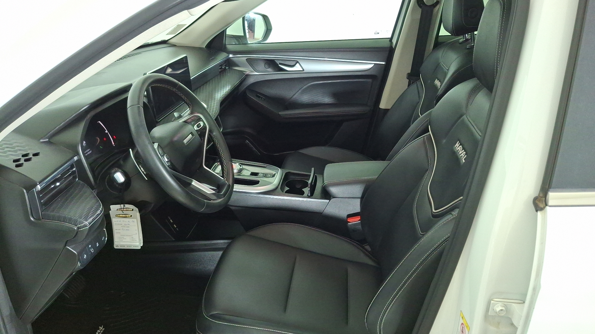 Haval Jolion — foto 14 de 17