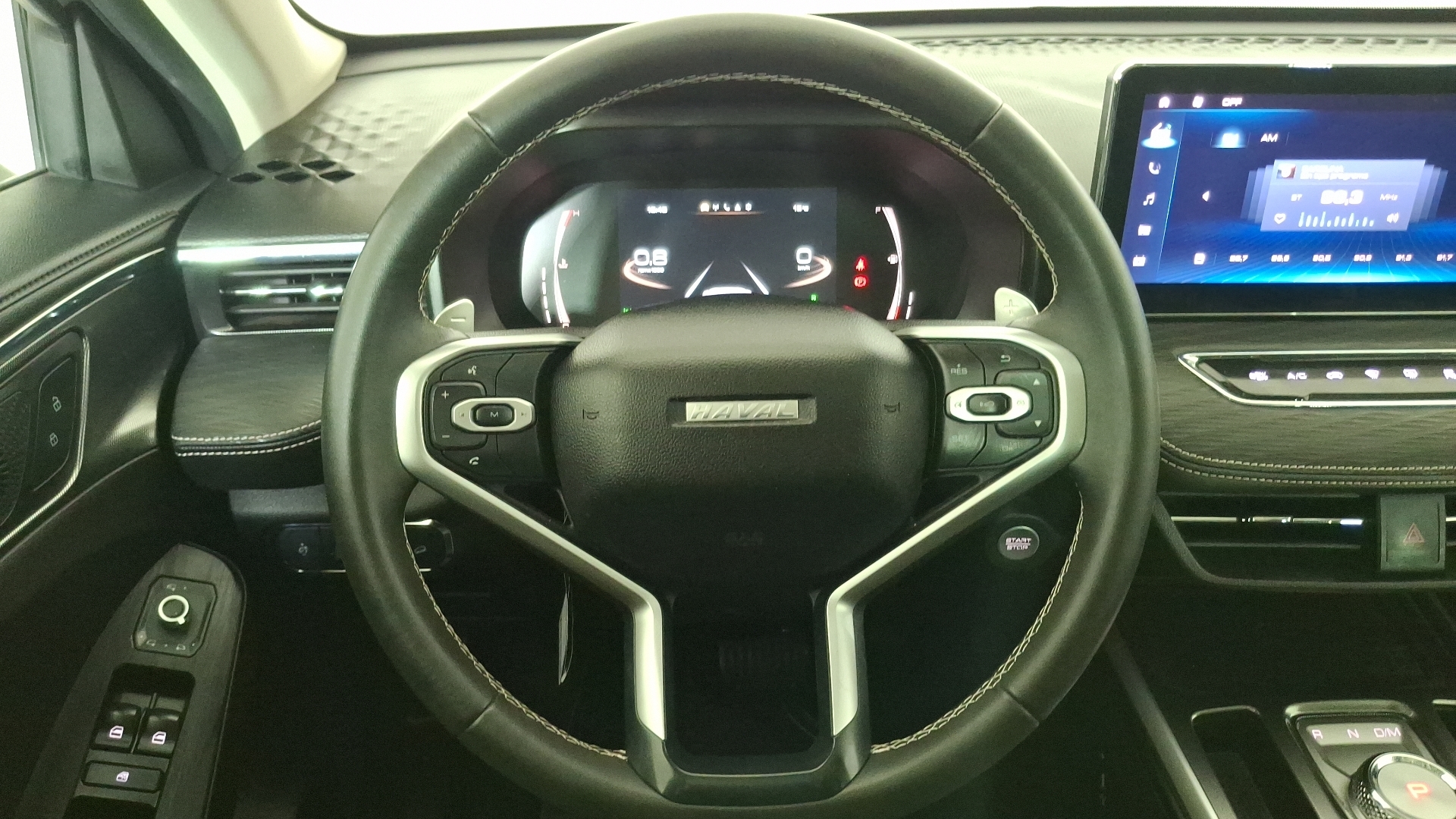Haval Jolion — foto 8 de 17
