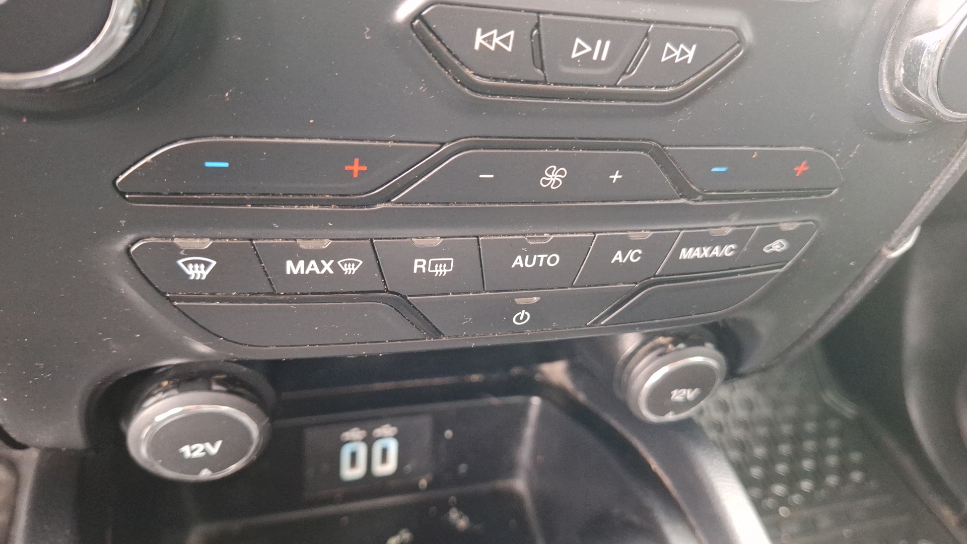 Ford Ranger — foto 15 de 15