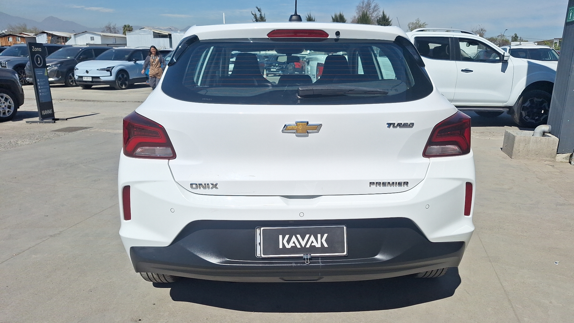Chevrolet Onix — foto 3 de 15