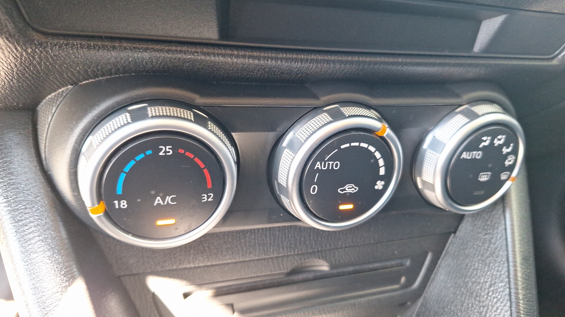 Mazda CX-3 — foto 15 de 15
