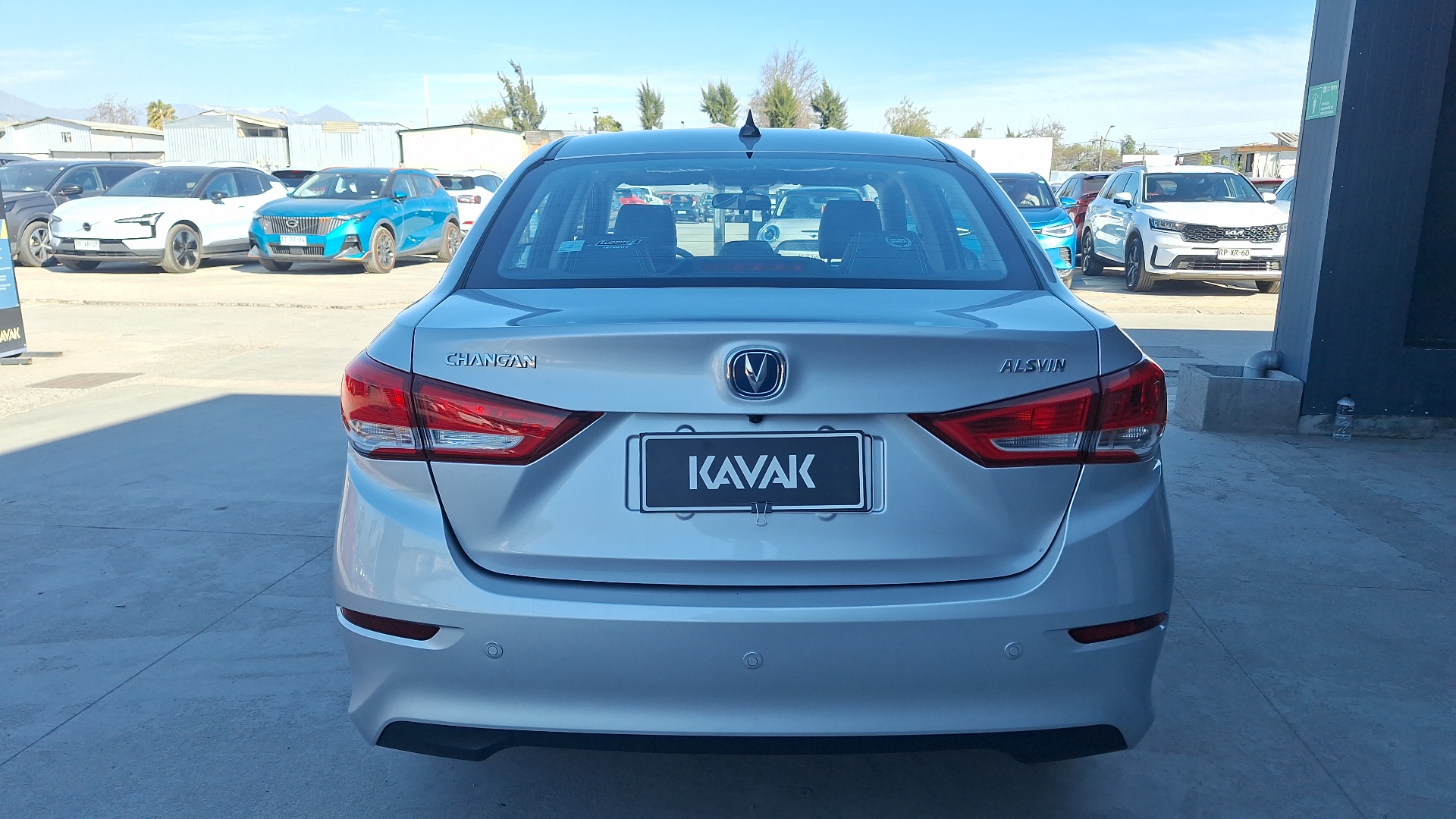Changan Alsvin — foto 3 de 16