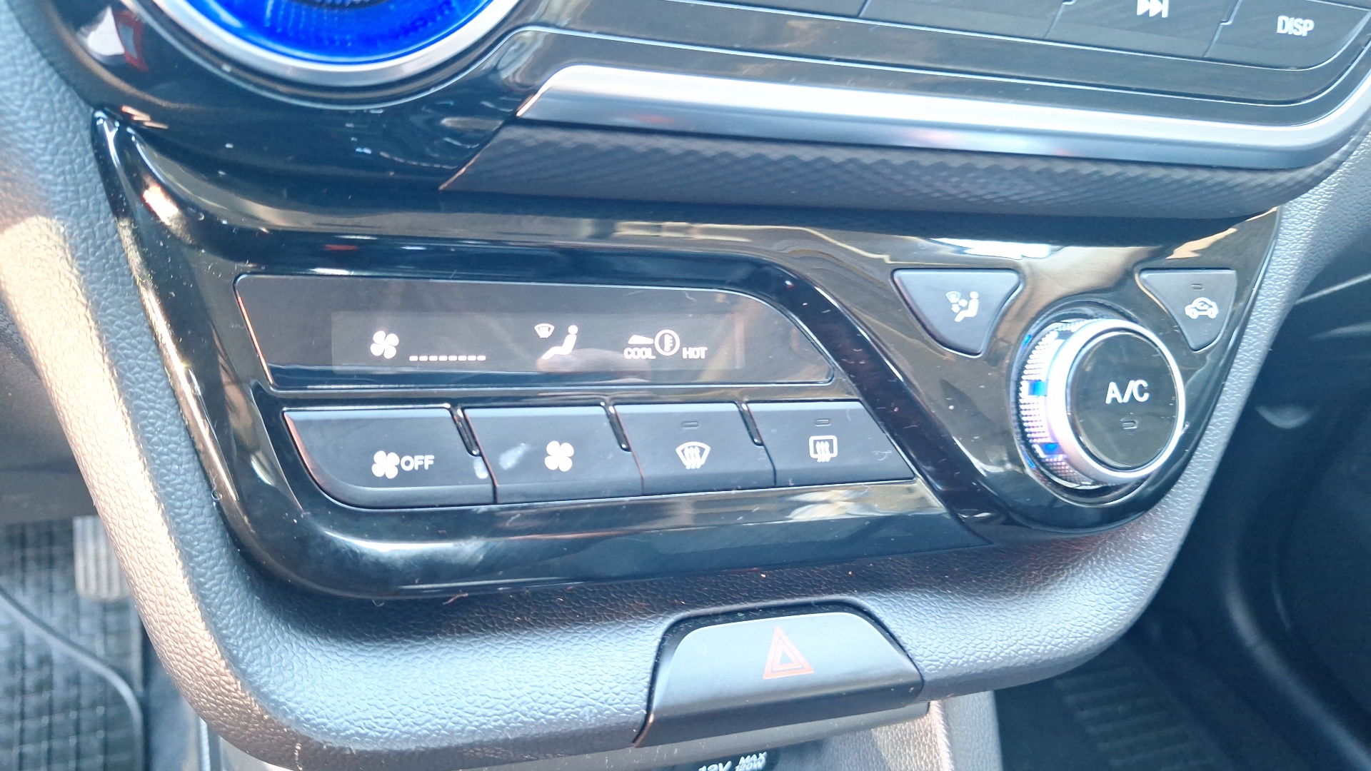 Changan Alsvin — foto 16 de 16