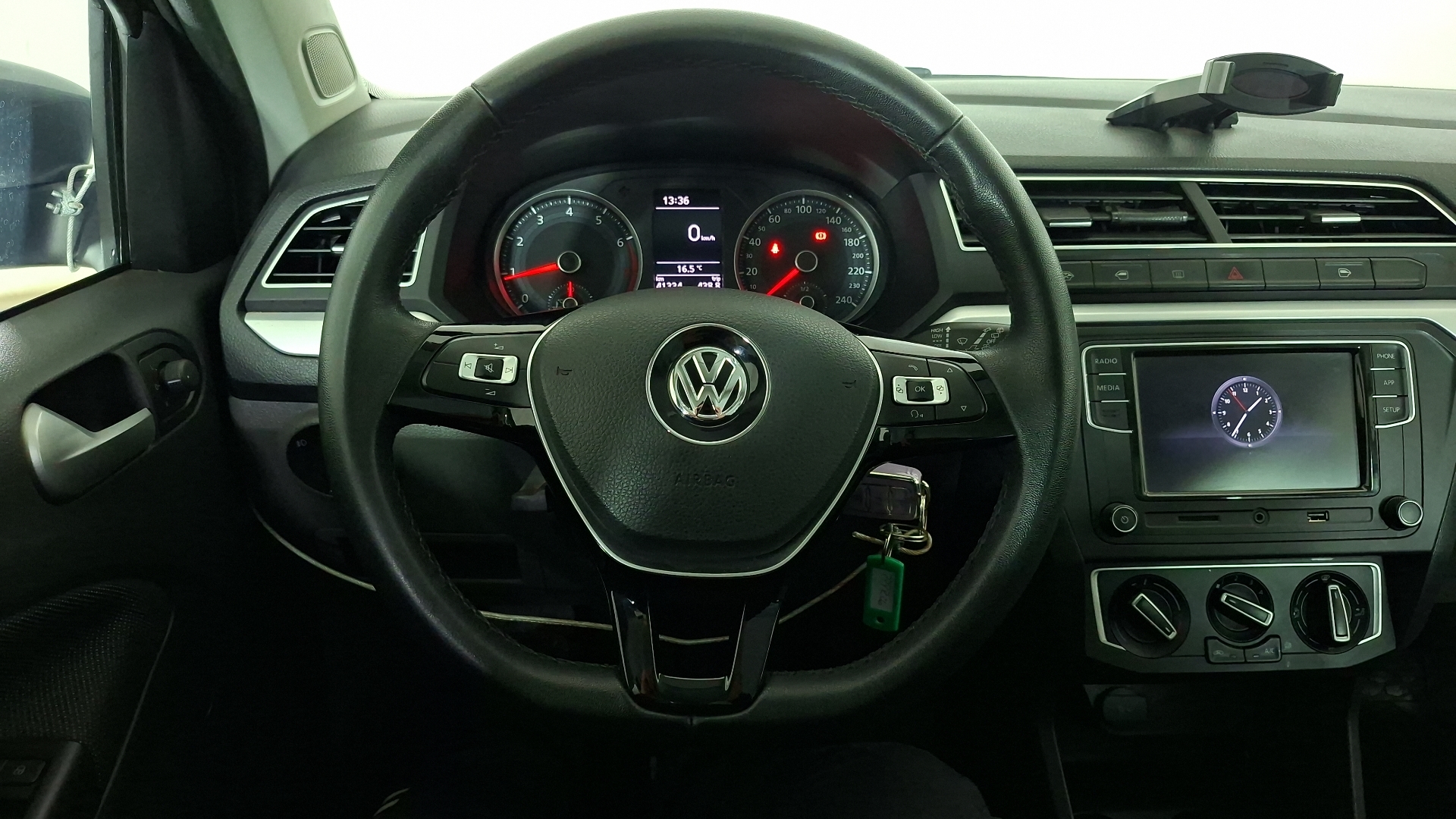 Volkswagen Gol — foto 8 de 14