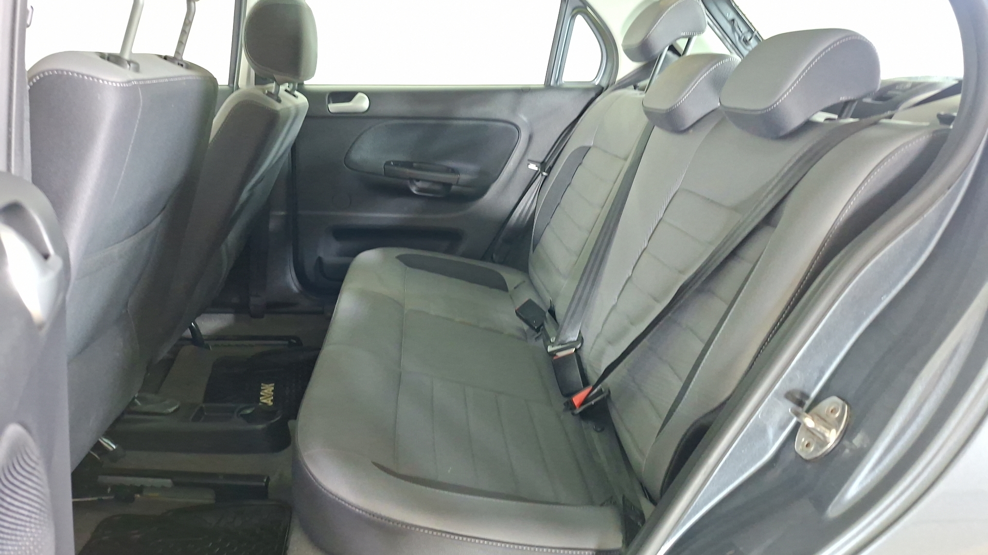 Volkswagen Gol — foto 12 de 14