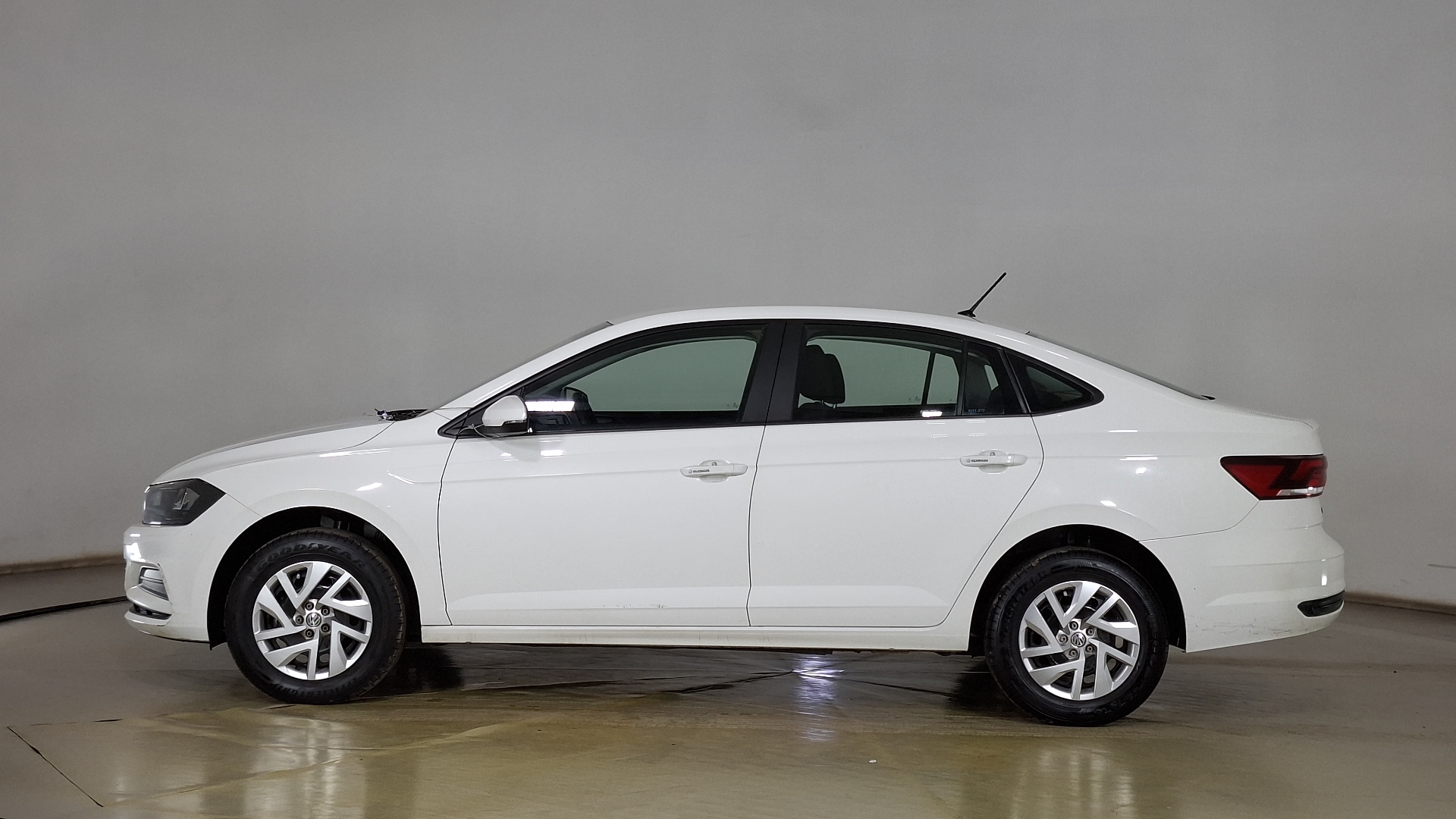 Volkswagen Virtus — foto 7 de 15