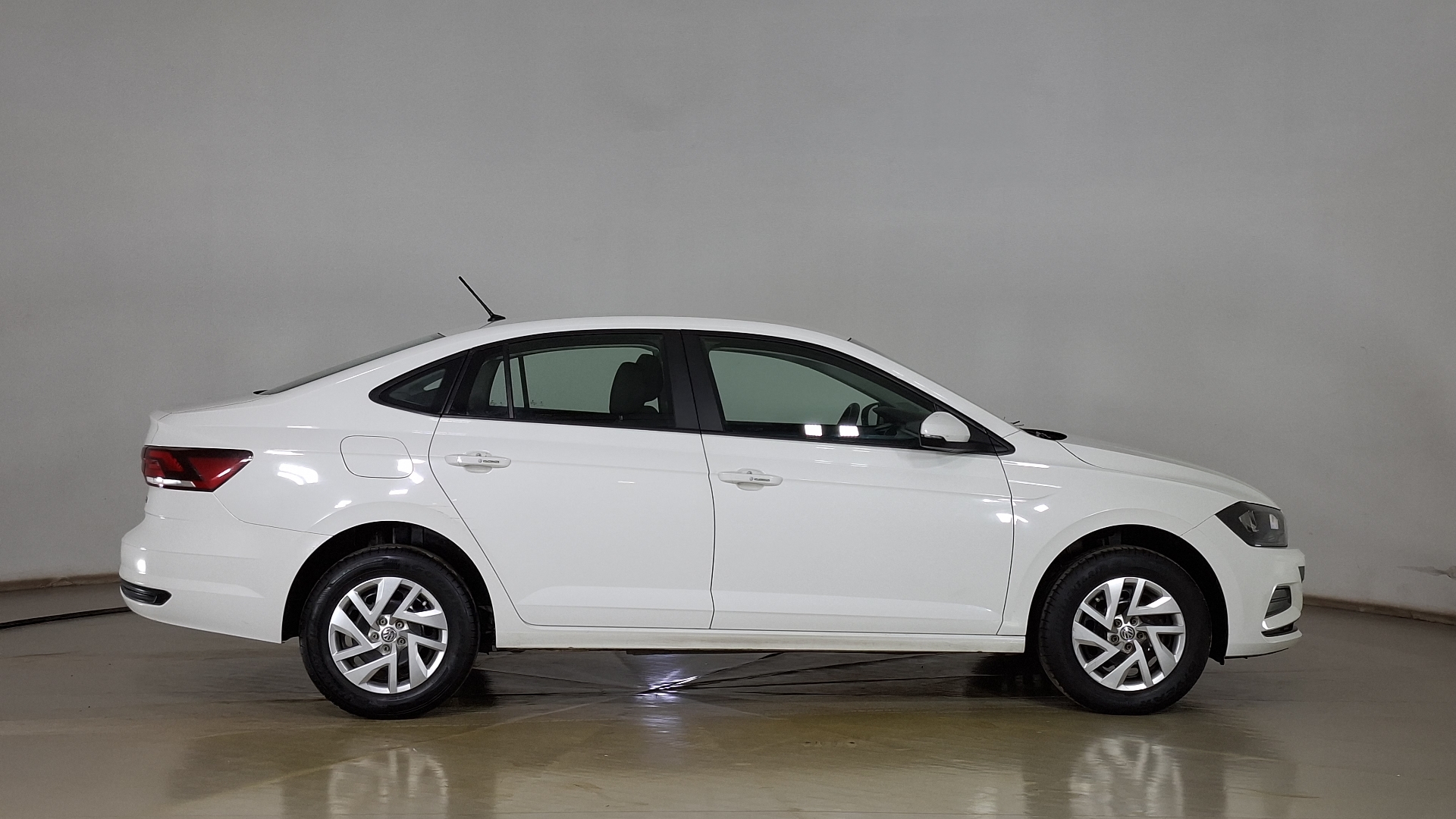 Volkswagen Virtus — foto 4 de 15