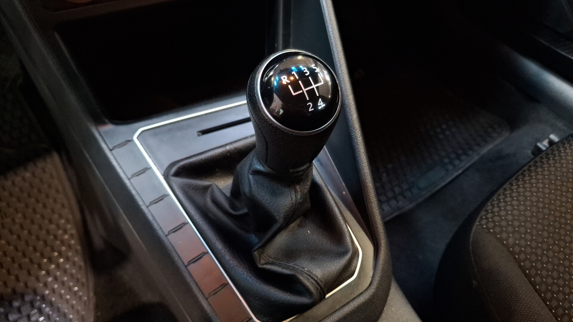 Volkswagen Virtus — foto 11 de 15