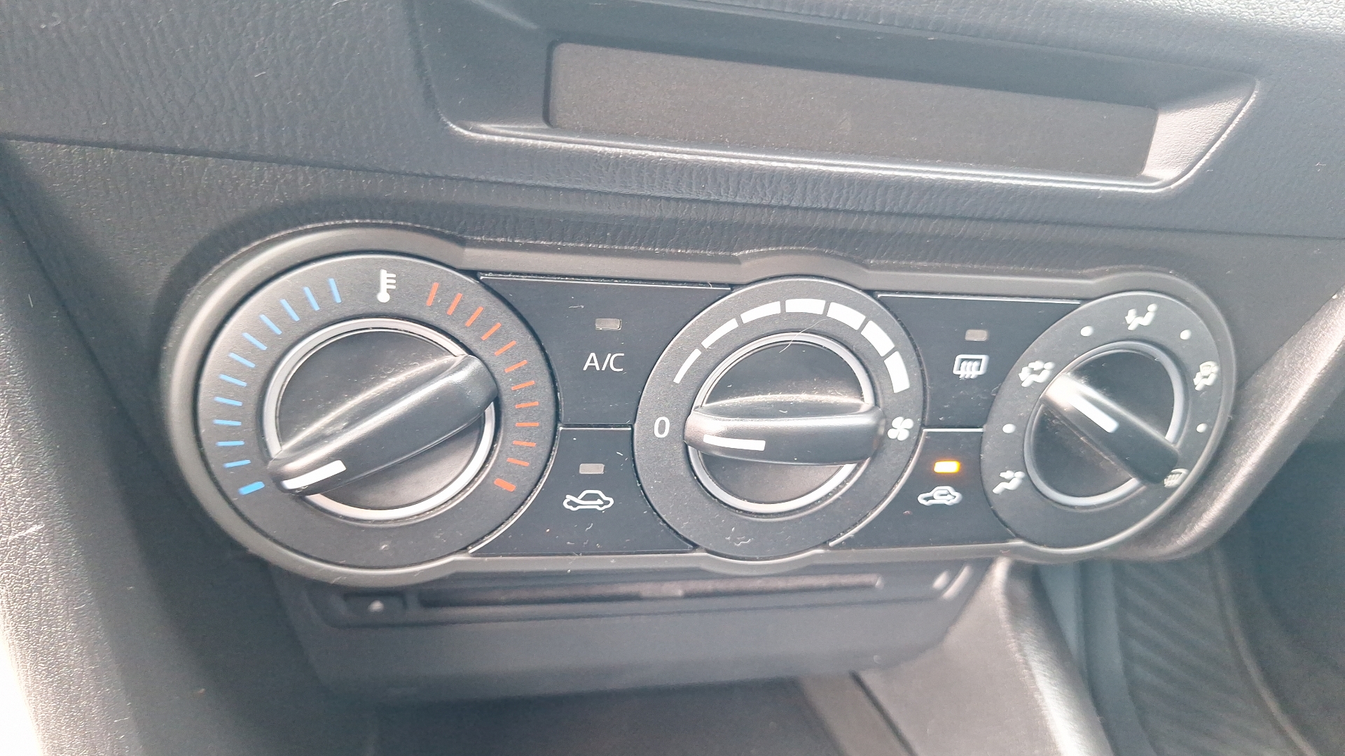 Mazda 3 — foto 15 de 15