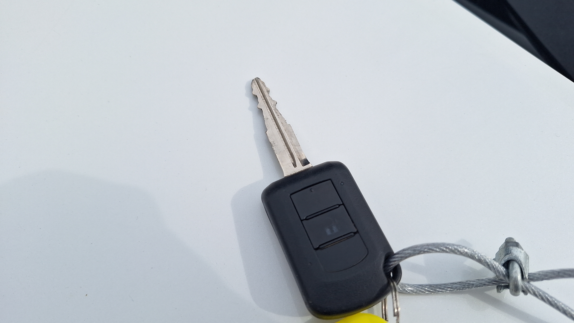 Mitsubishi Outlander — foto 7 de 15