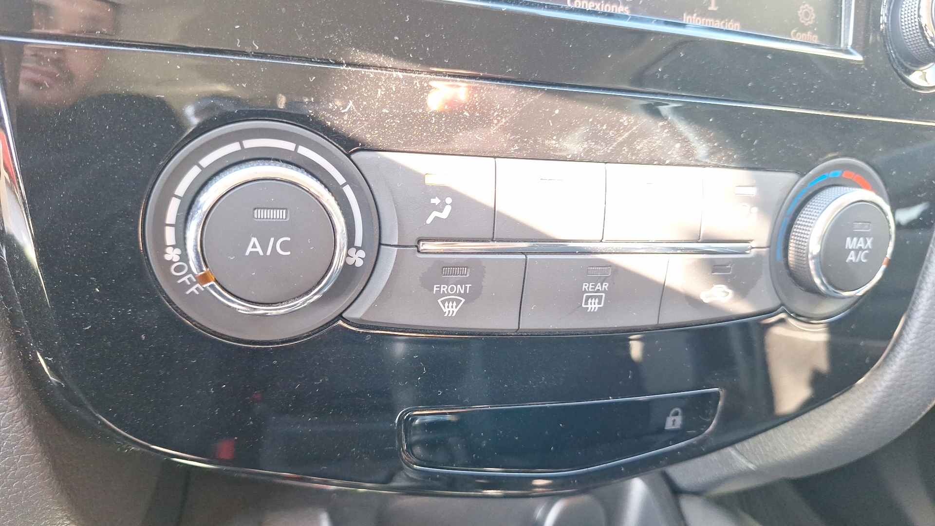 Nissan Qashqai — foto 15 de 15