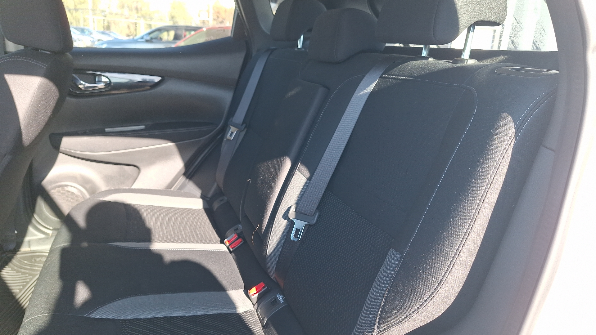 Nissan Qashqai — foto 13 de 15