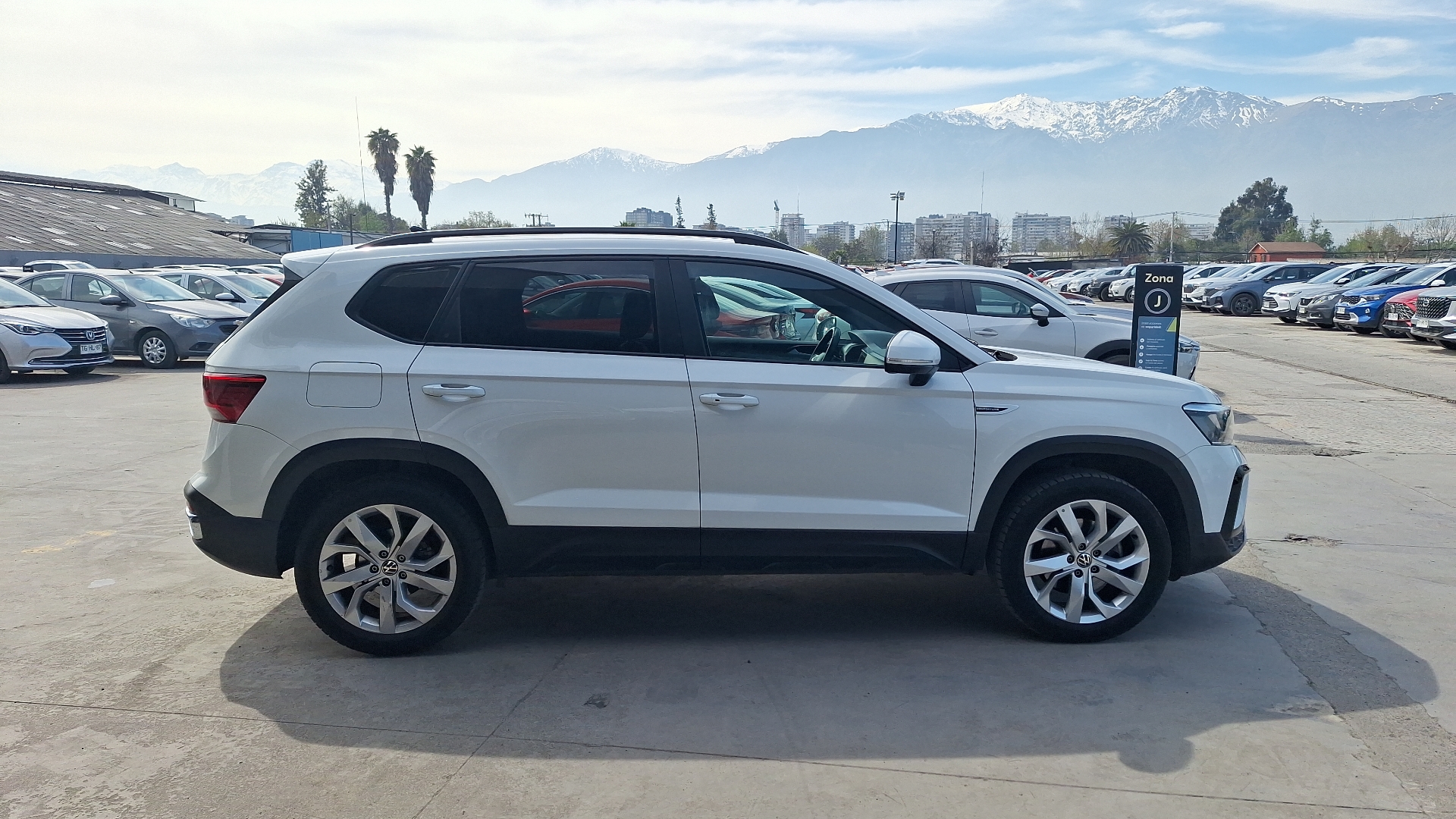 Volkswagen Taos — foto 5 de 16