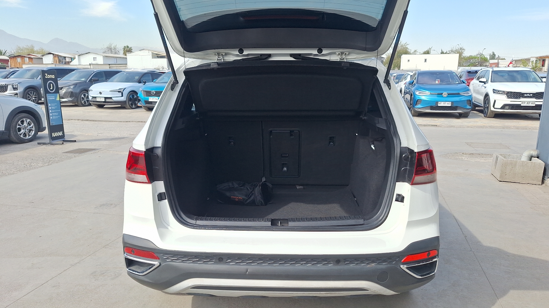Volkswagen Taos — foto 4 de 16