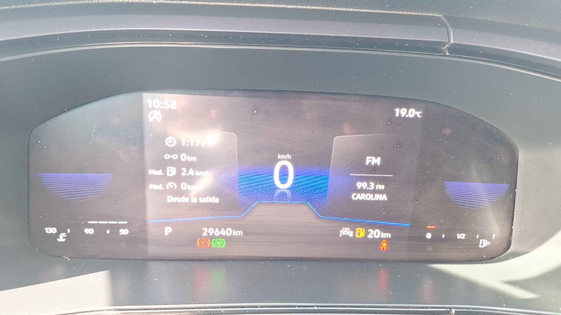 Volkswagen Taos — foto 9 de 16