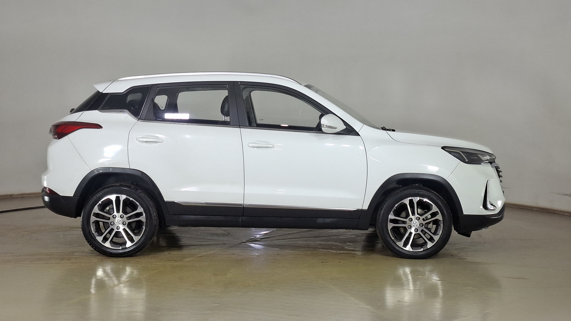 BAIC X35 — foto 4 de 18