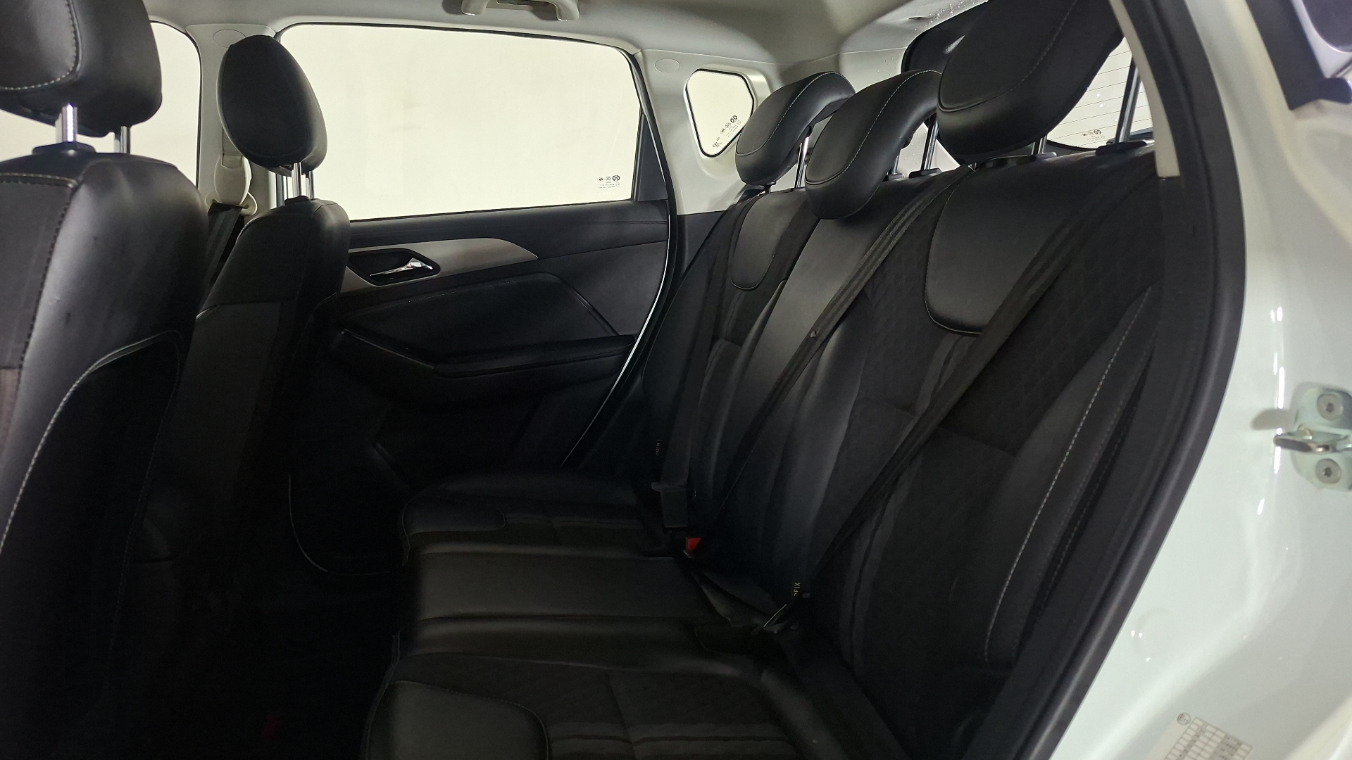 BAIC X35 — foto 16 de 18