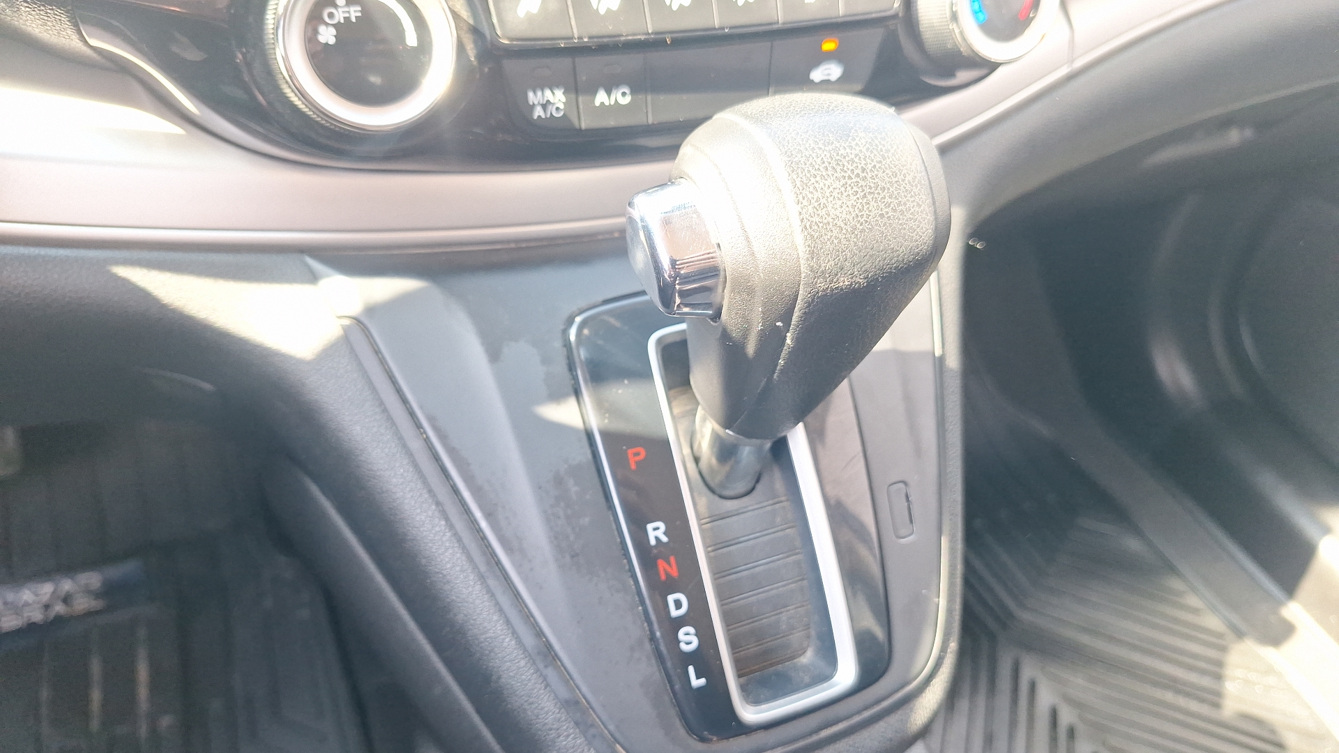 Honda CR-V — foto 11 de 14
