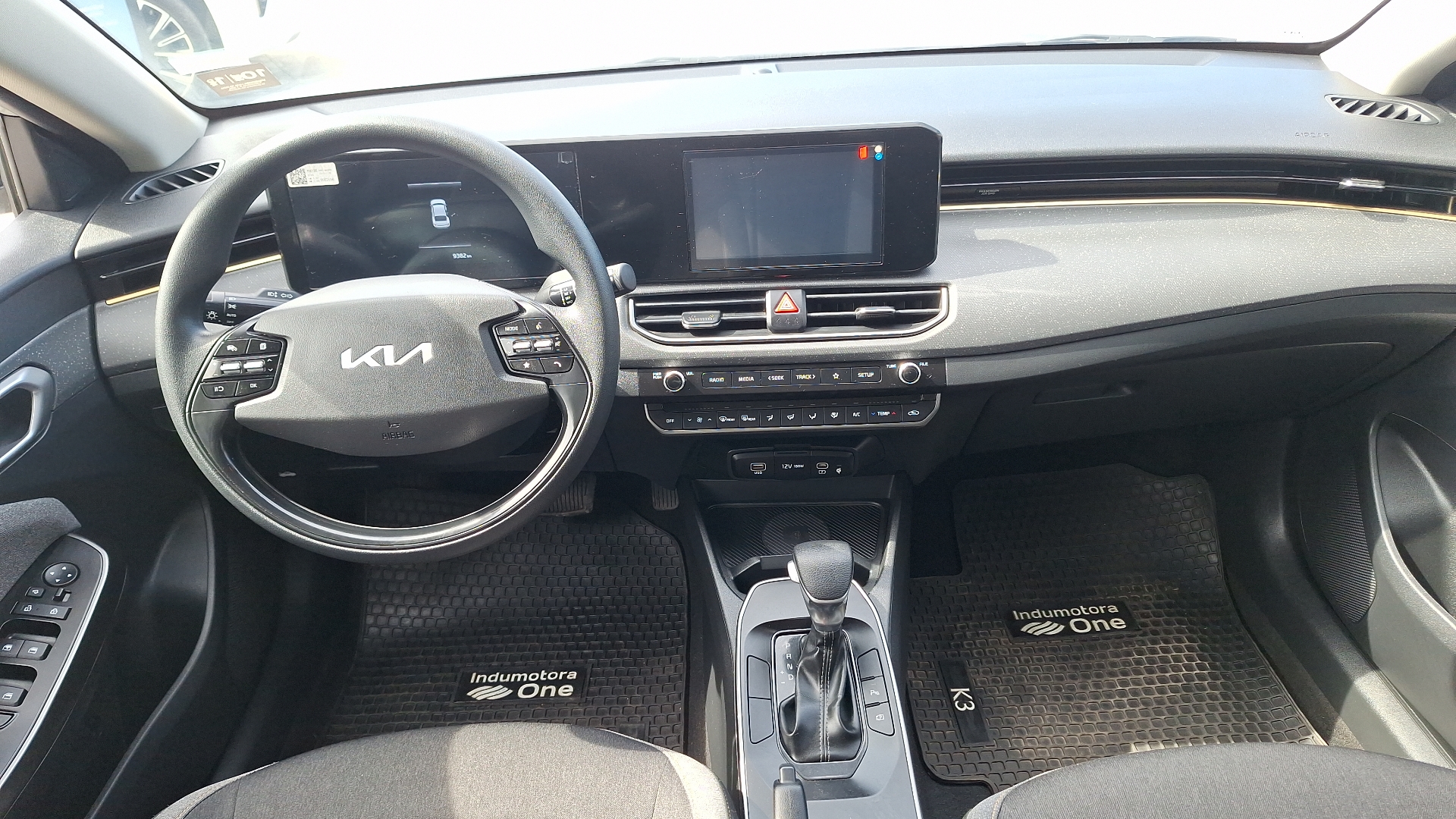 KIA K3 — foto 6 de 15