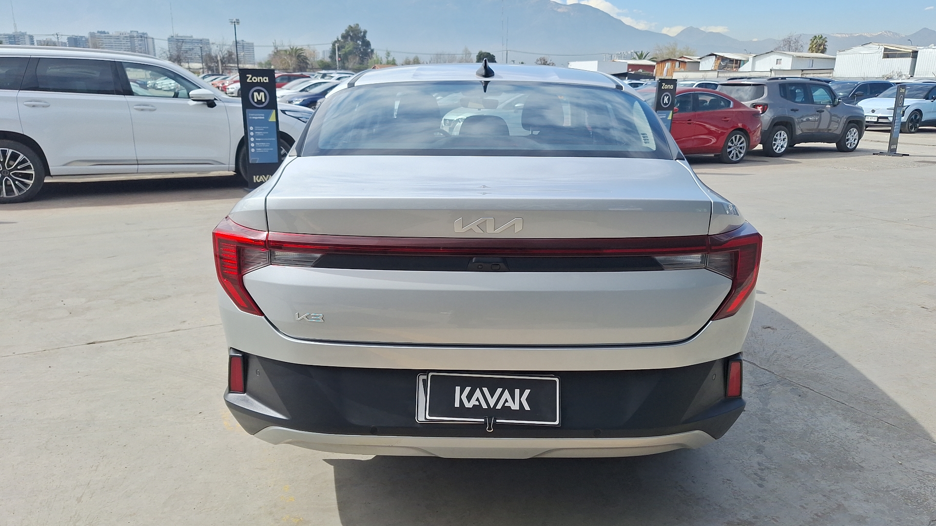 KIA K3 — foto 3 de 15