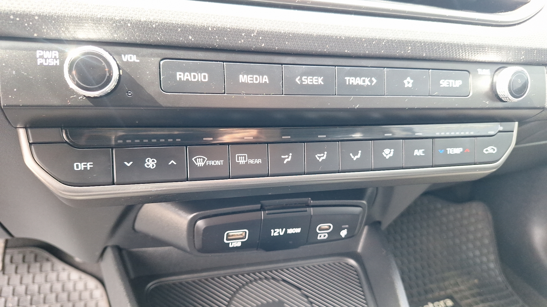 KIA K3 — foto 15 de 15