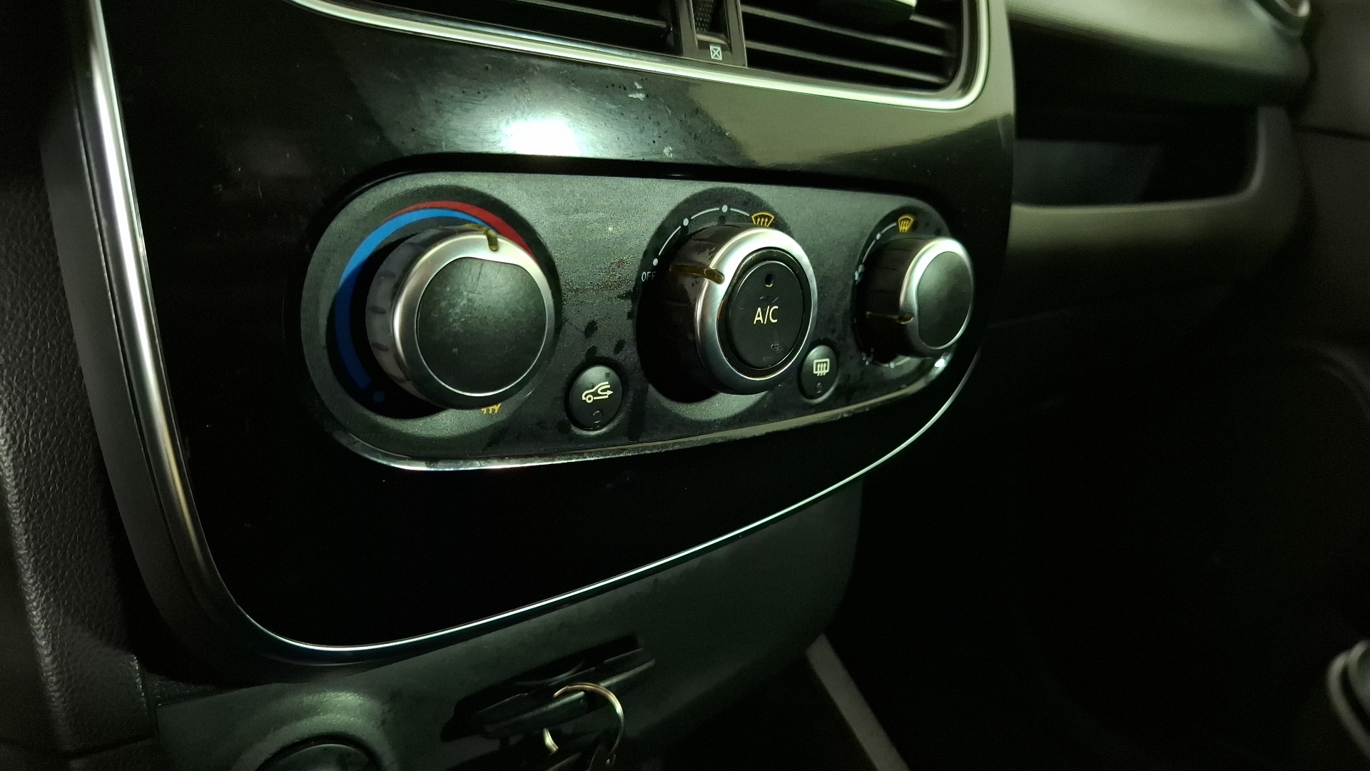 Renault Clio — foto 14 de 15
