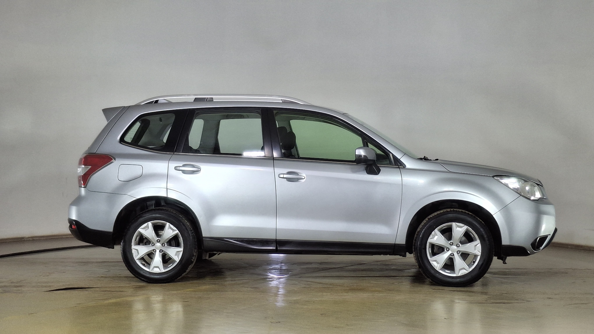 Subaru Forester — foto 4 de 16