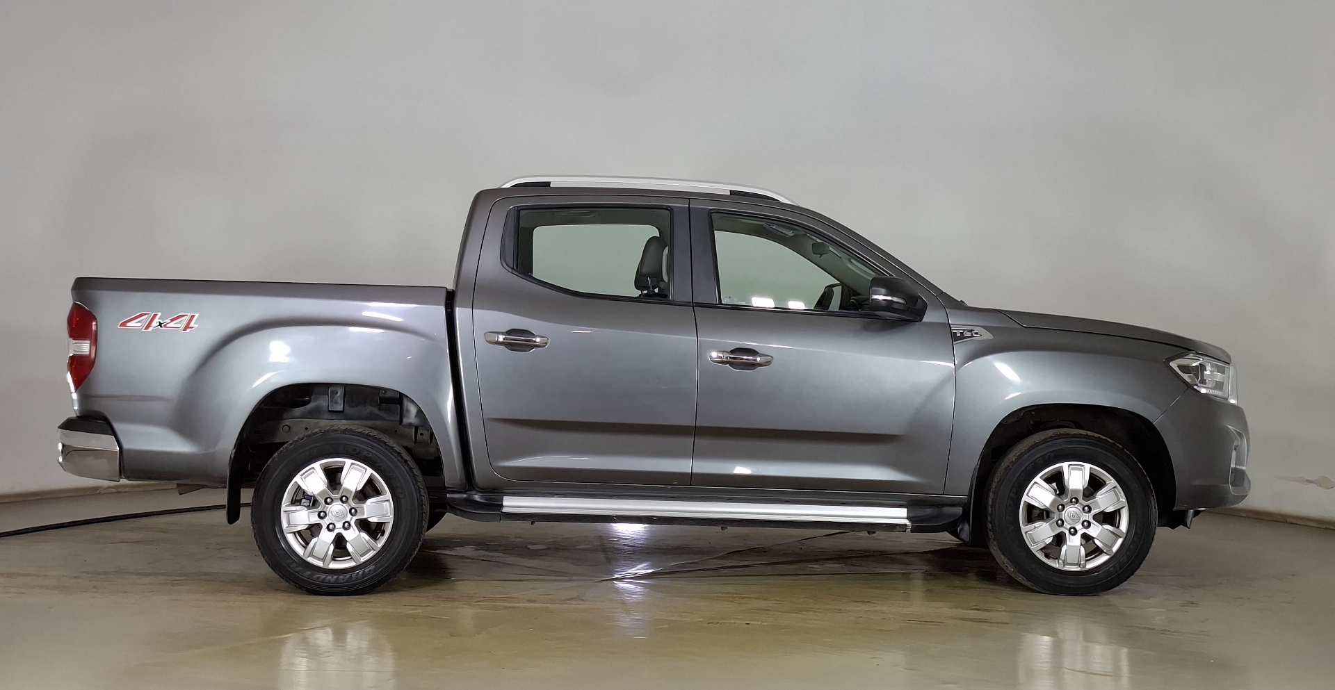 Maxus T60 — foto 4 de 16