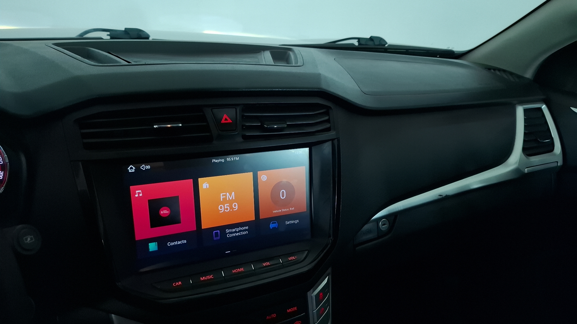 Maxus T60 — foto 10 de 16
