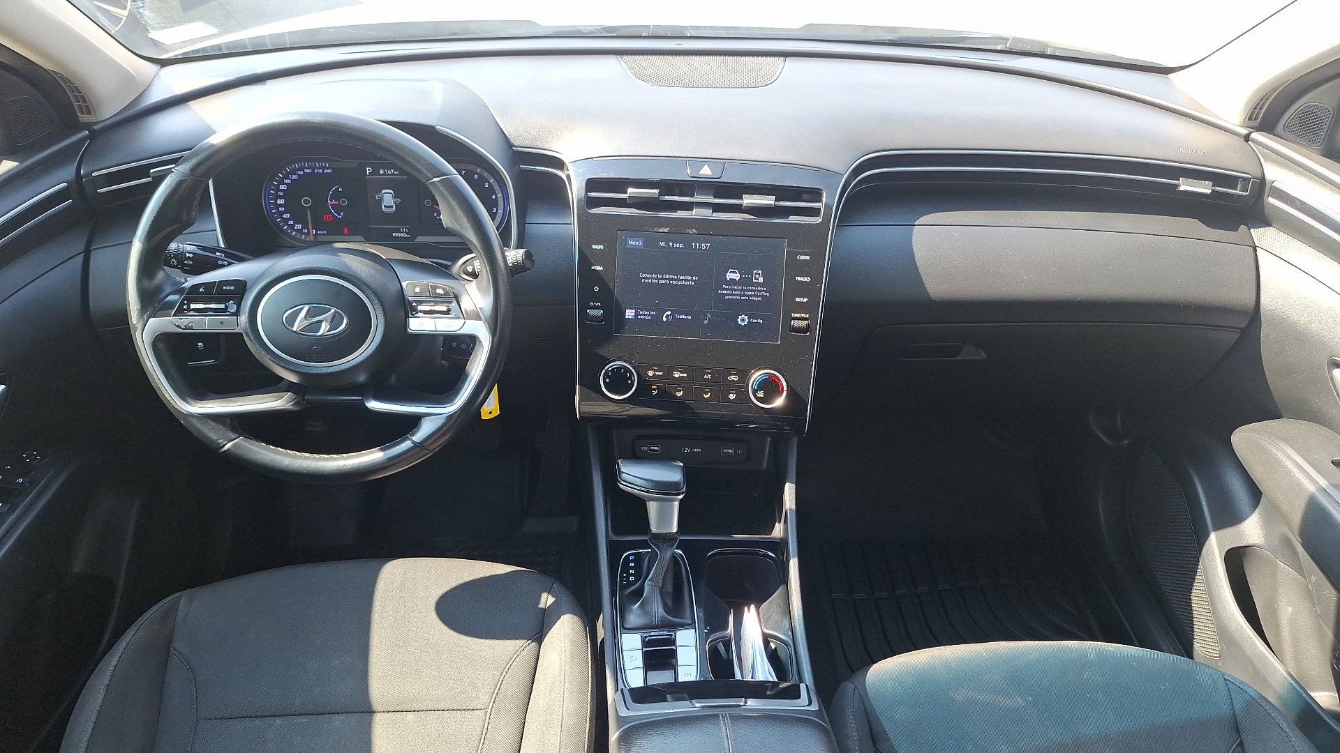 Hyundai Tucson — foto 6 de 15