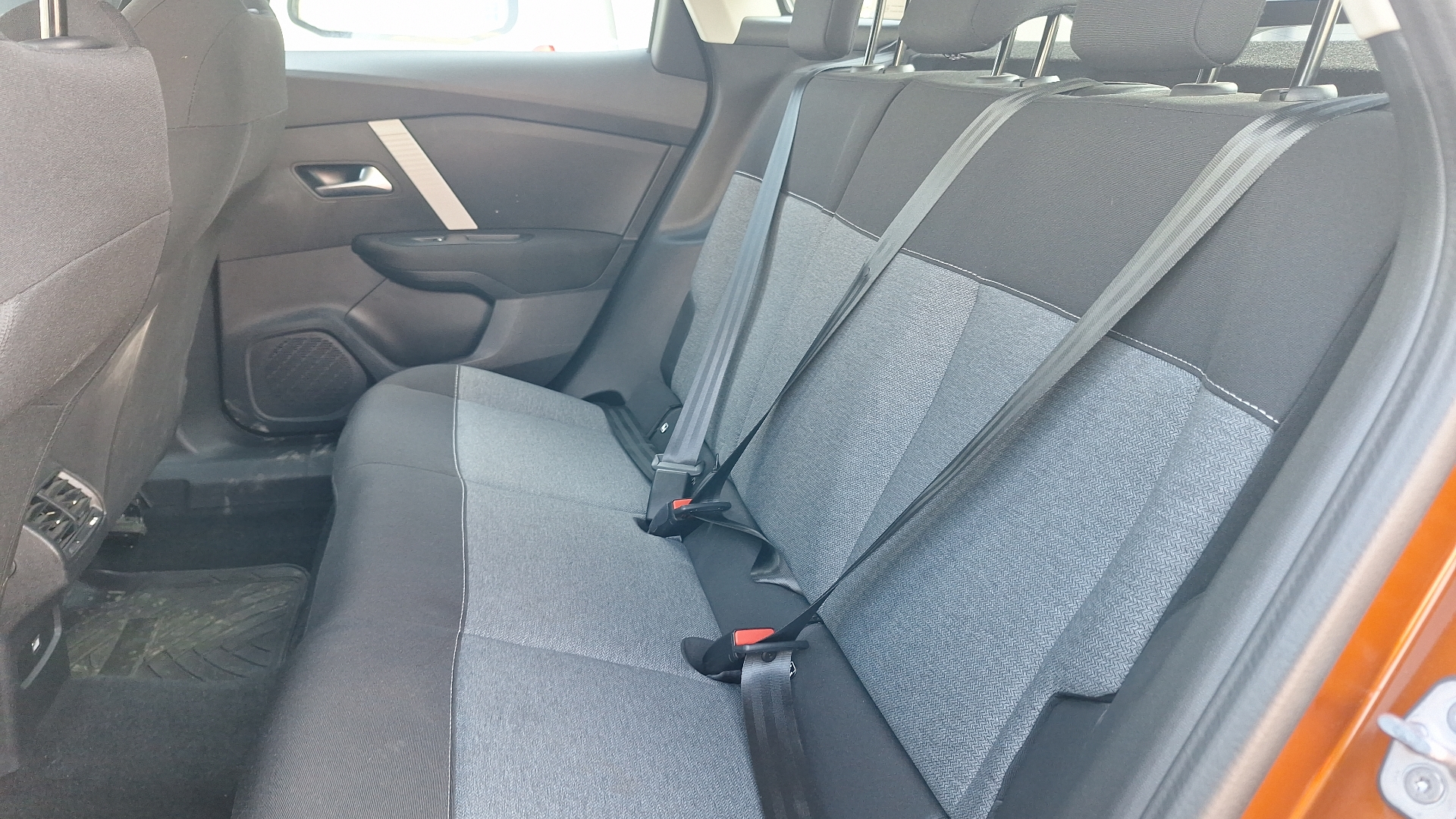 Citroën C4 — foto 12 de 14