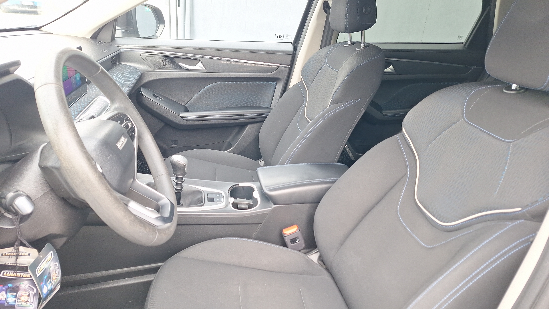 Haval Jolion — foto 14 de 15