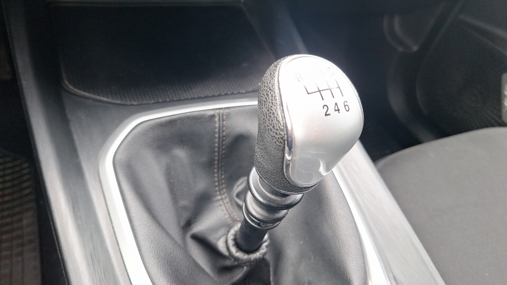 Haval Jolion — foto 11 de 15