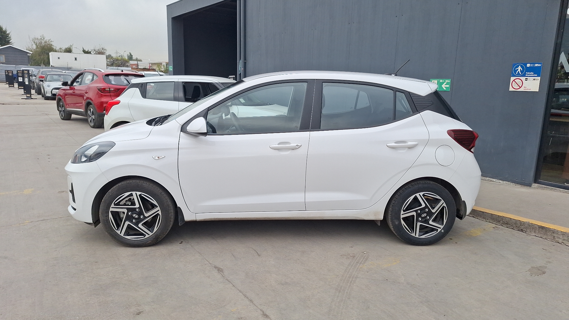 Hyundai Grand I10 — foto 2 de 15