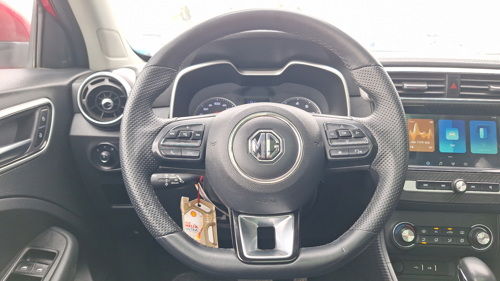 MG Zs — foto 8 de 16