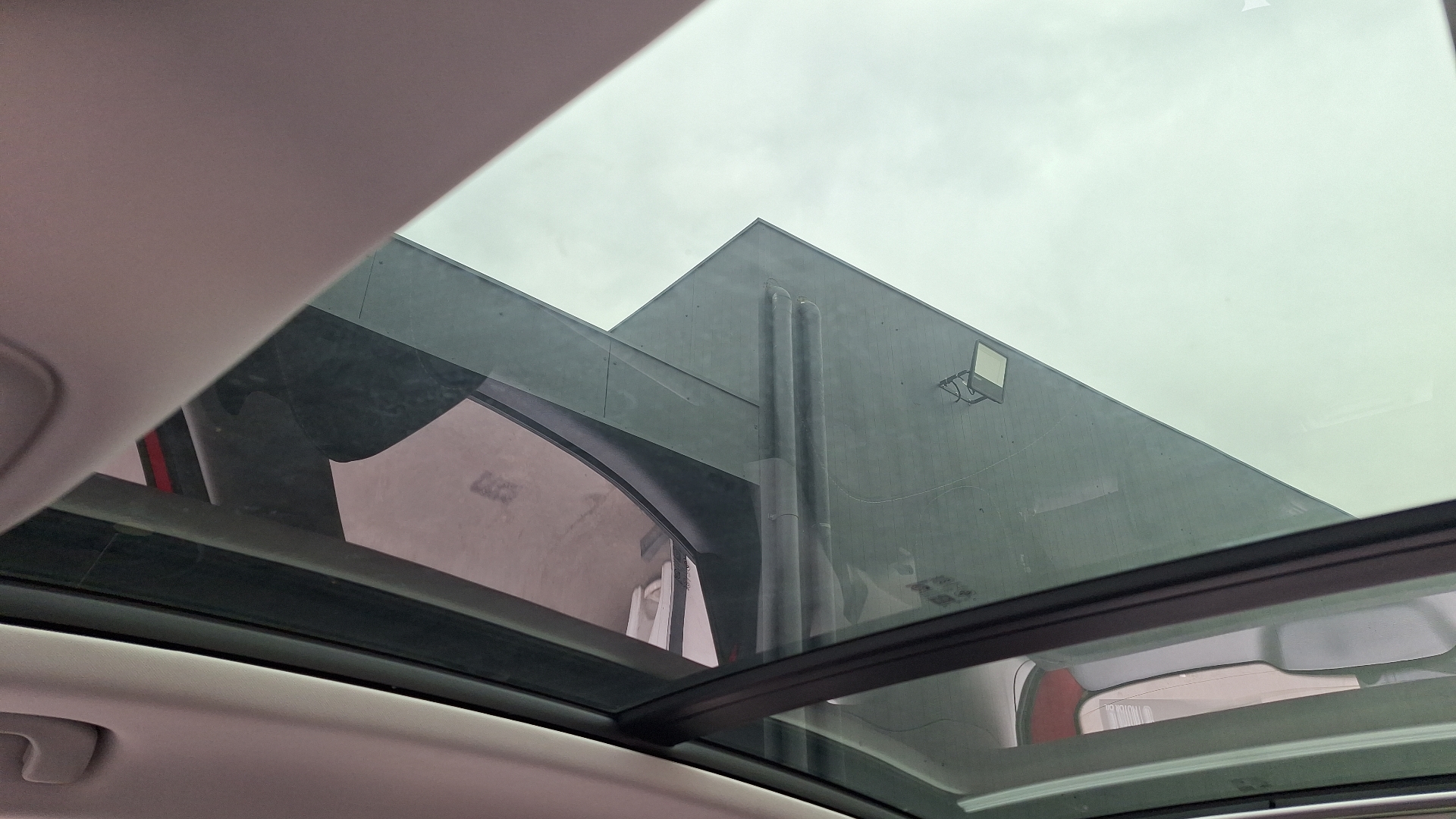 MG Zs — foto 13 de 16